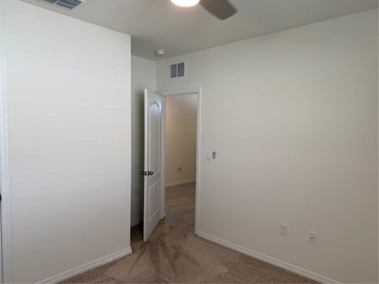 1792 Henin Cir - Photo 5 of 30