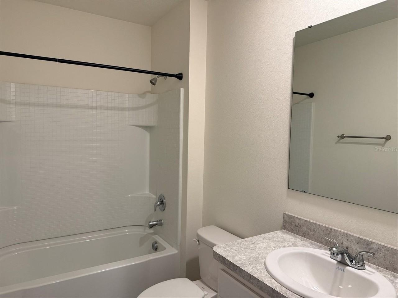 1792 Henin Cir - Photo 7 of 30