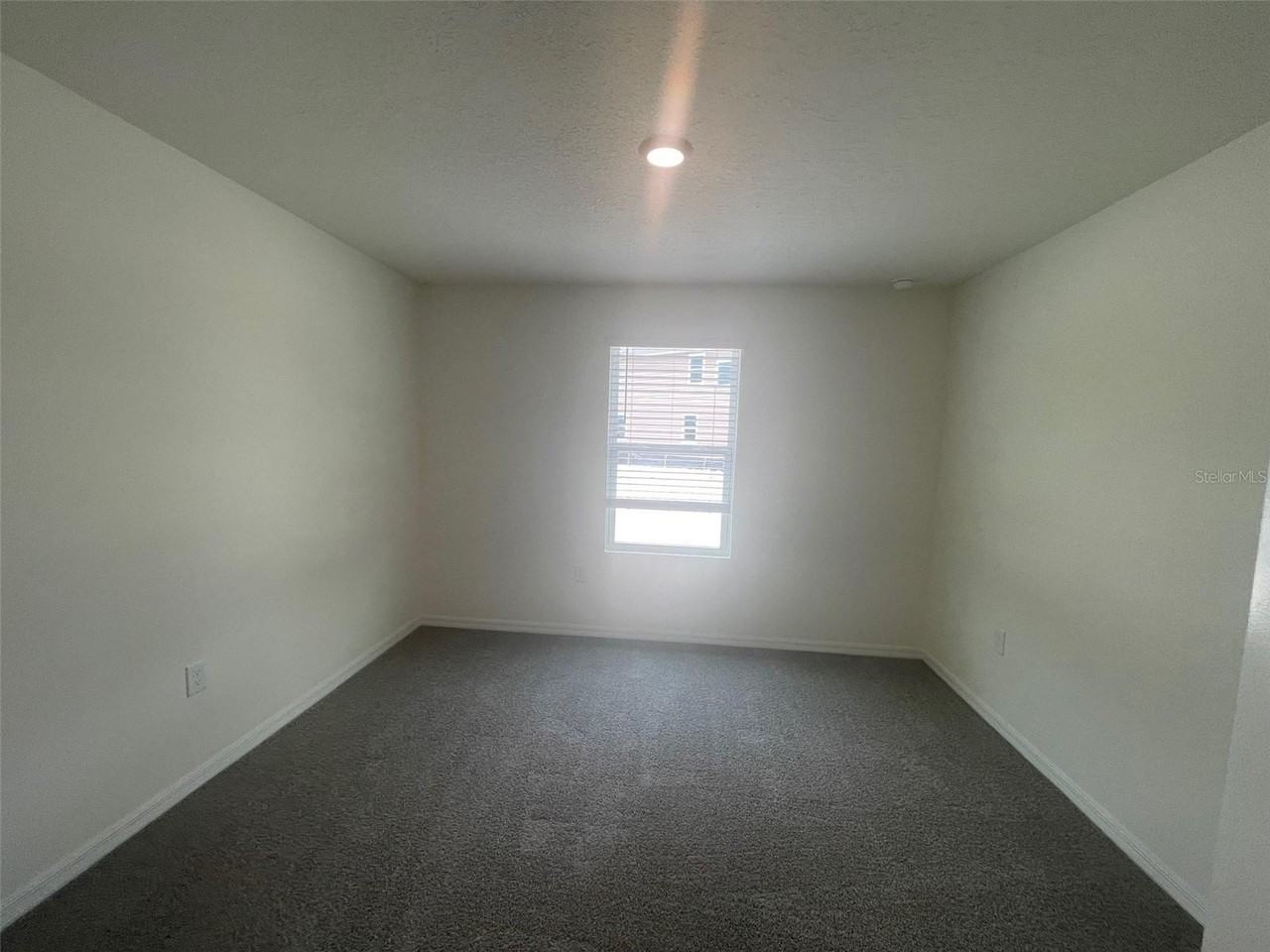 24831 Nw 17th Ln - Photo 5 of 10