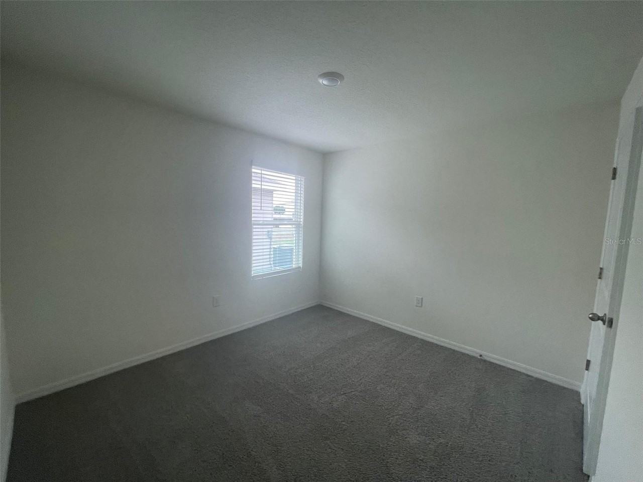 24831 Nw 17th Ln - Photo 7 of 10