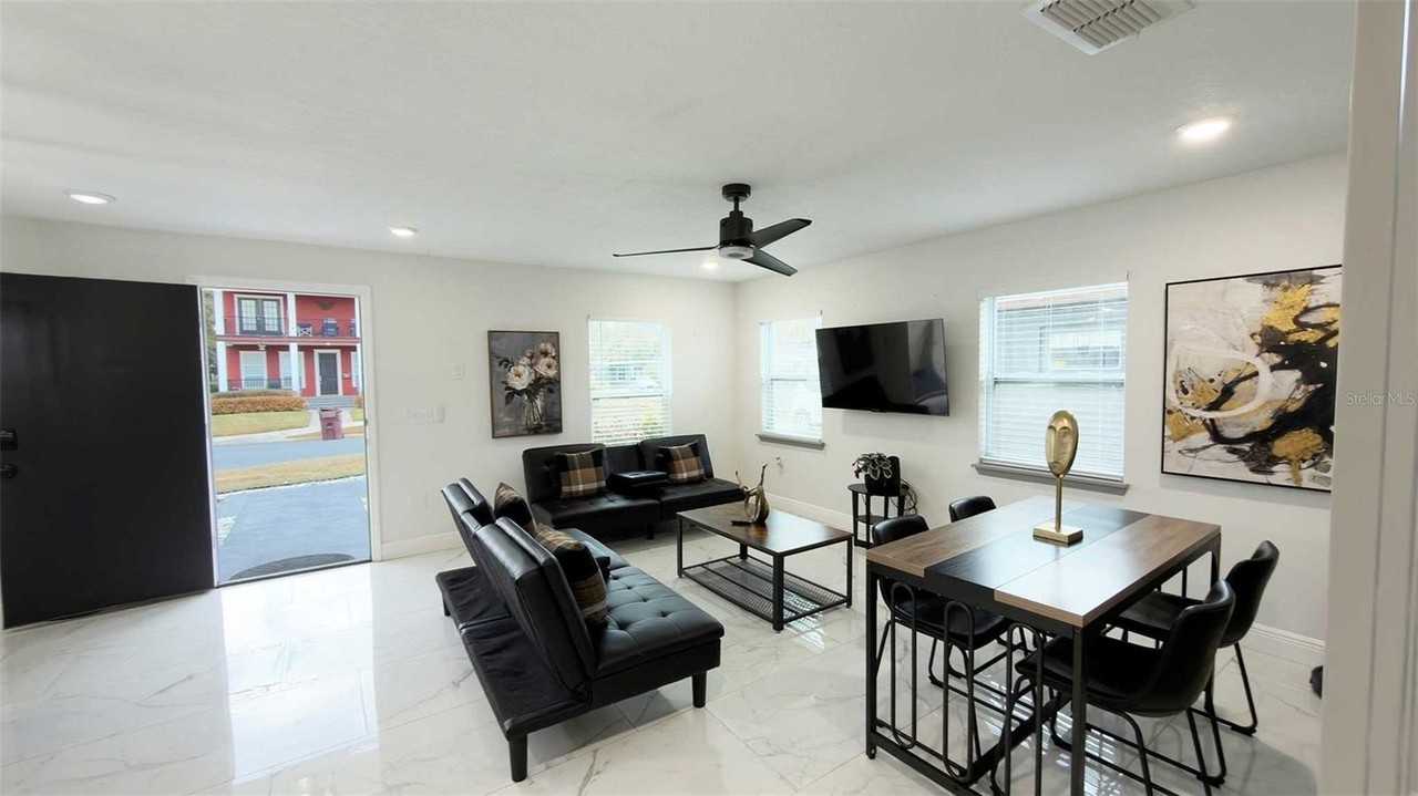 1414 E Harding St - Photo 6 of 50