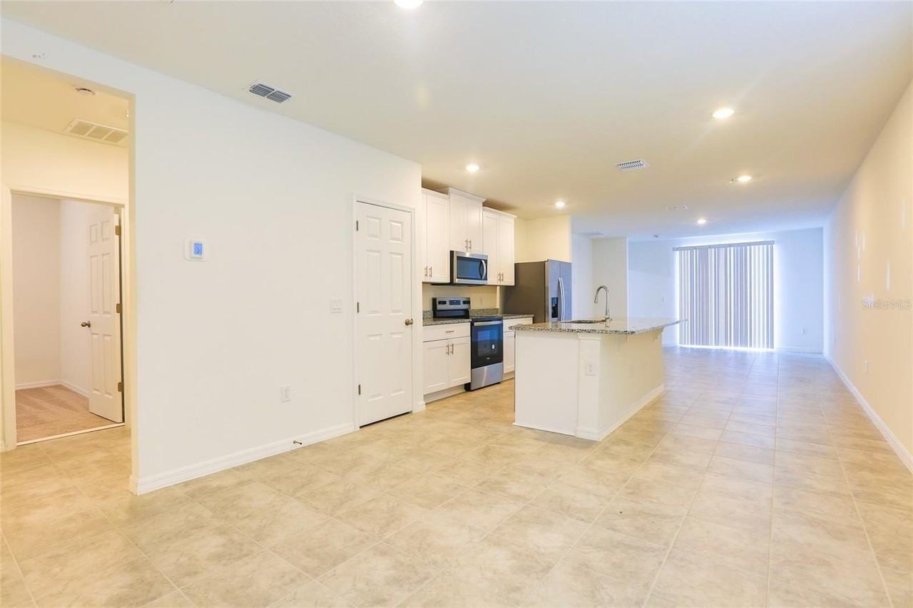 6004 Bimini Ave - Photo 2 of 13