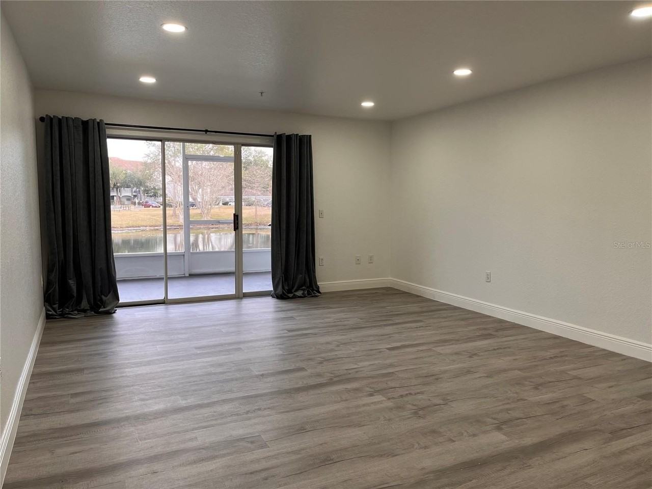 13838 Fairway Island Dr #1412 - Photo 7 of 22