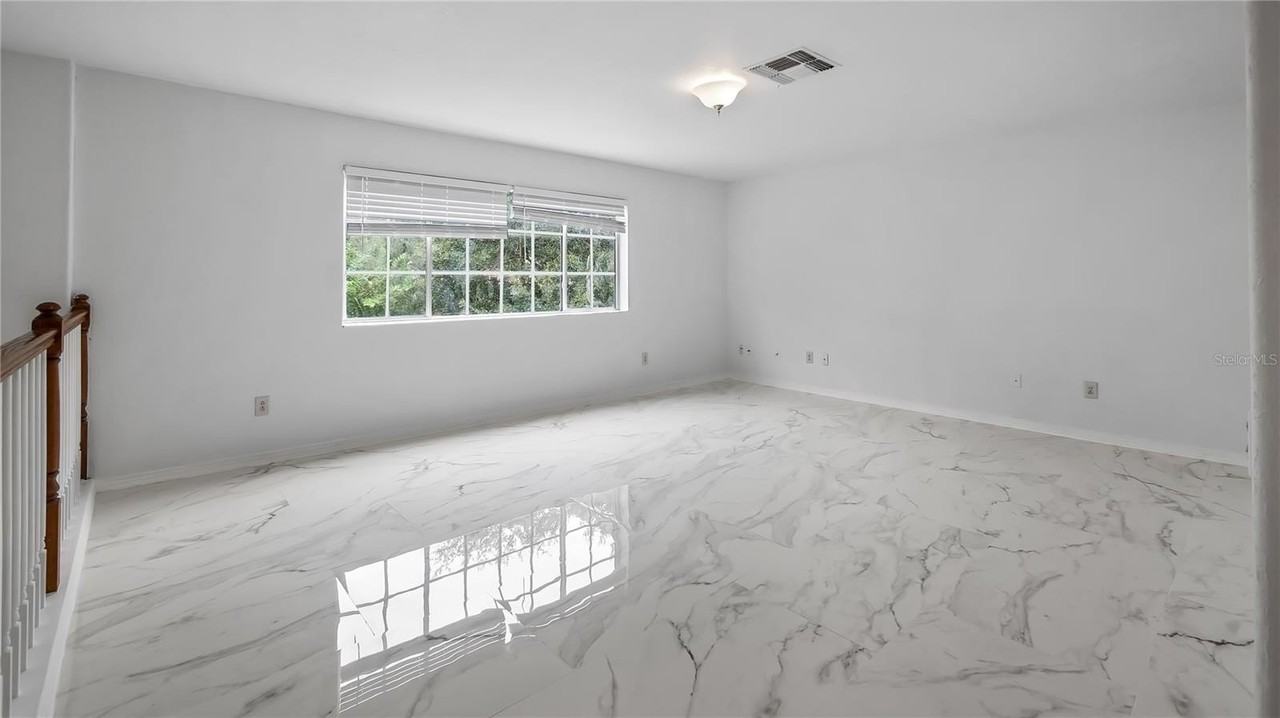 7843 Saint Andrews Cir - Photo 2 of 38