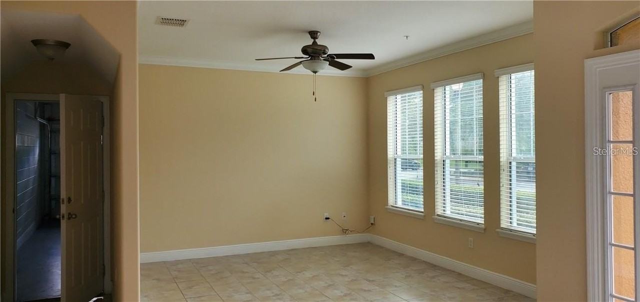 9403 Tawnyberry St - Photo 5 of 18