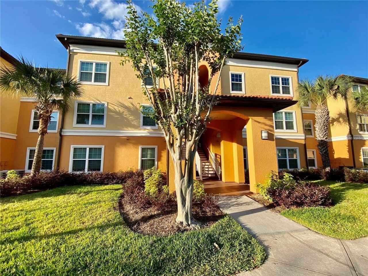 5479 Vineland Rd #9211 - Photo 4 of 23