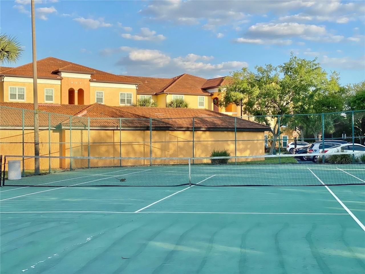 5479 Vineland Rd #9211 - Photo 5 of 23