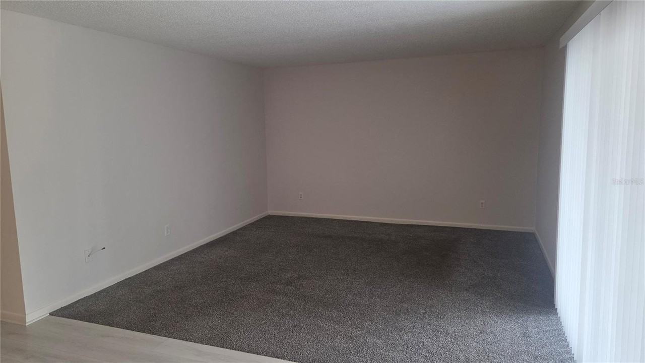 589 Fairways Cir #B - Photo 5 of 13