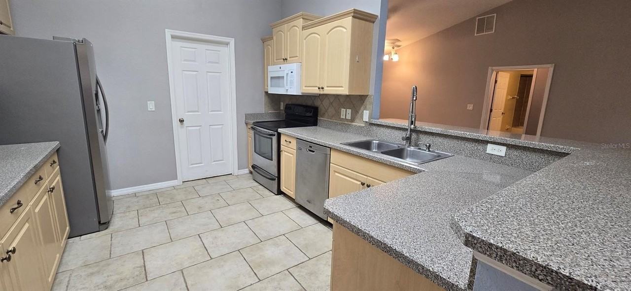 11 Hemlock Court Pass - Photo 2 of 15