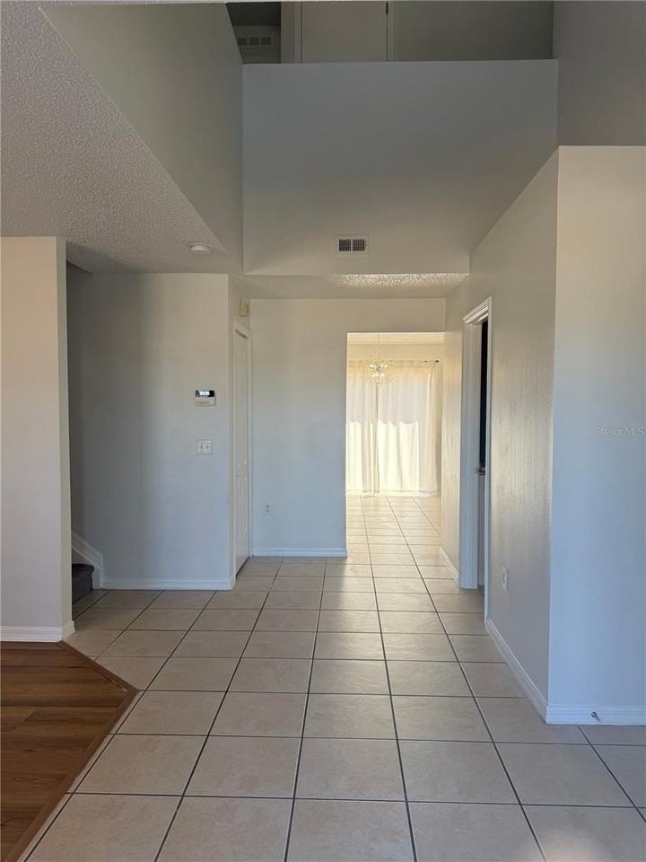 1902 Huron Way - Photo 3 of 31