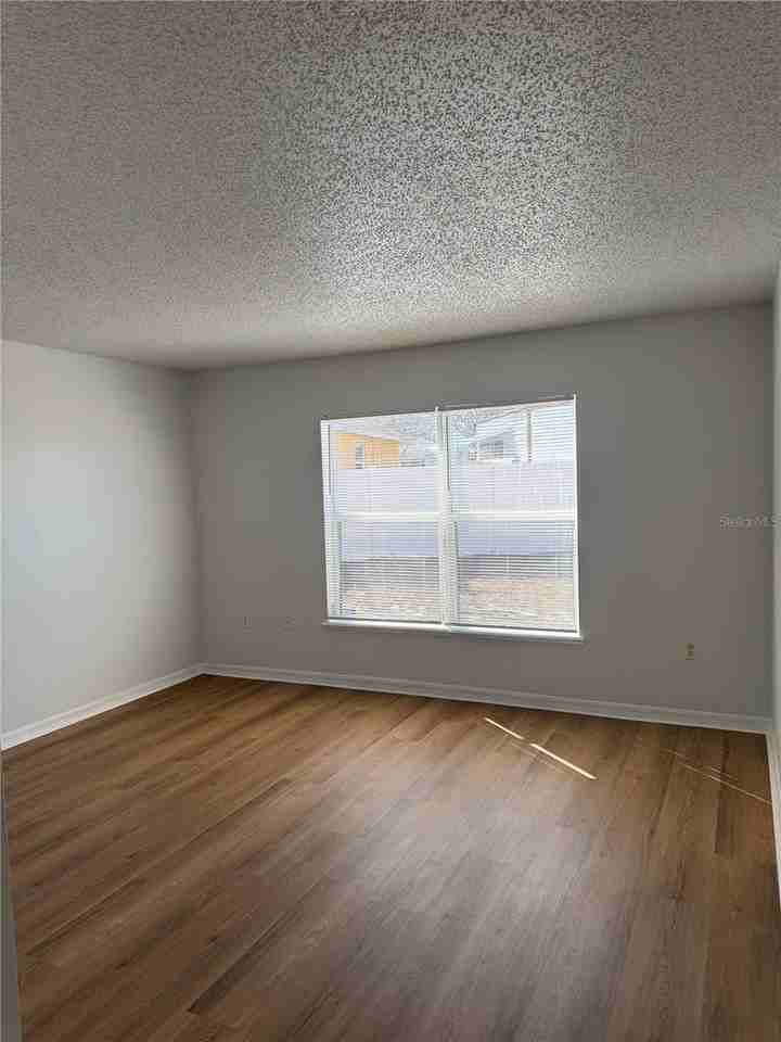 1902 Huron Way - Photo 6 of 31