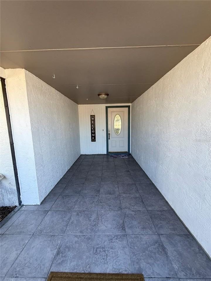 2075 Shadow Pine Dr - Photo 6 of 50