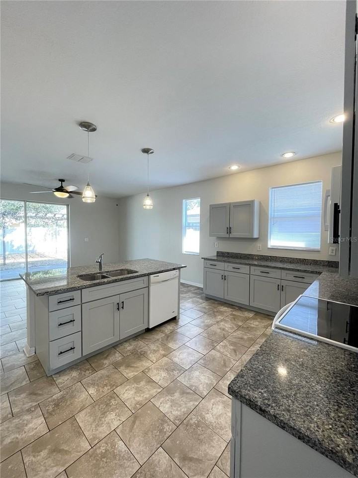 3009 Clover Blossom Cir - Photo 6 of 35