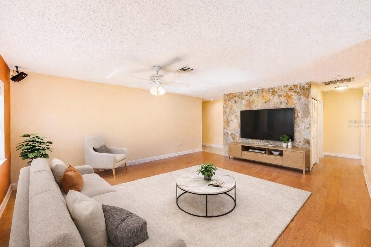 3471 14th Ave N - Photo 3 of 22