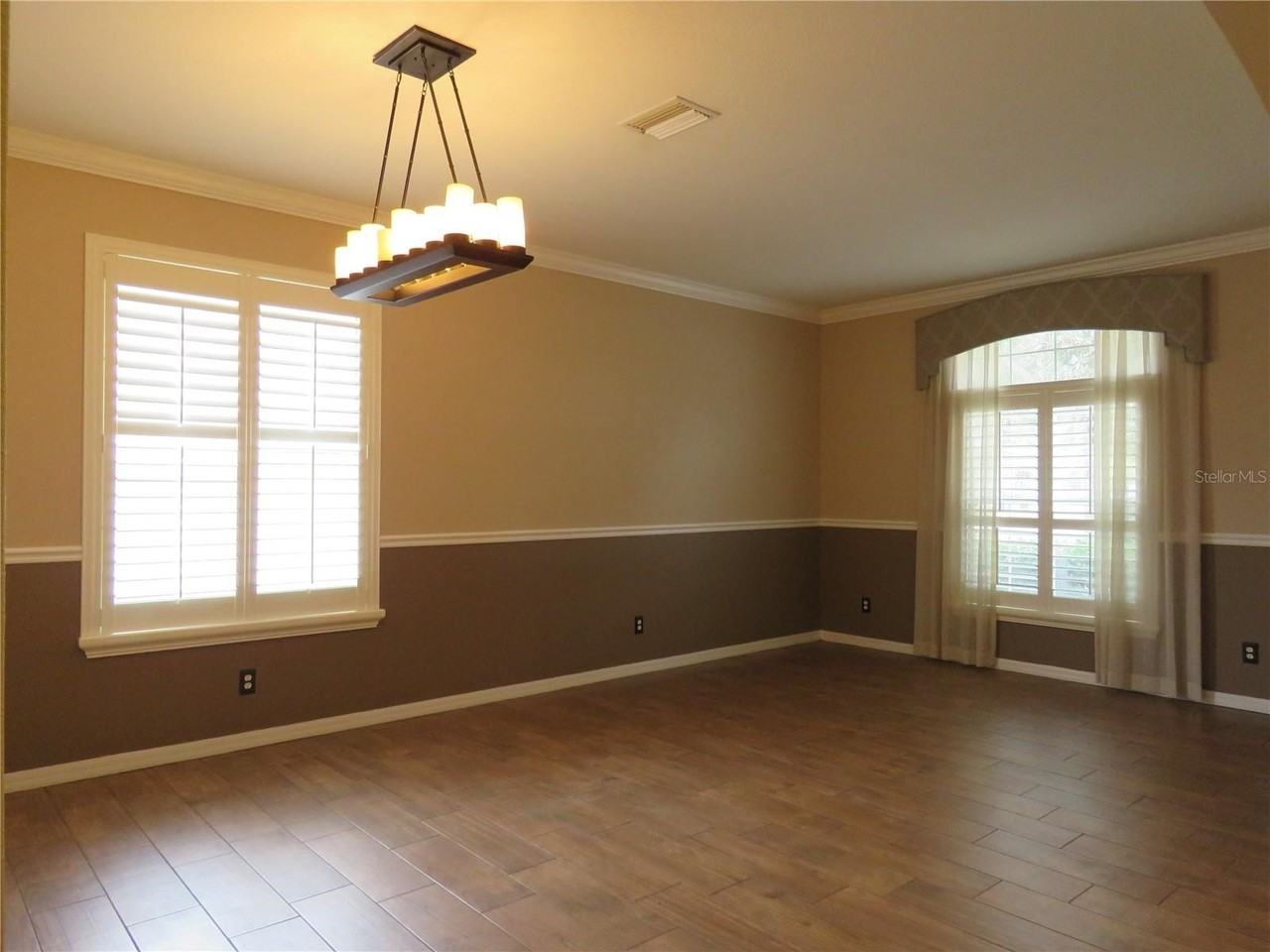 433 Dunaway Dr - Photo 3 of 12