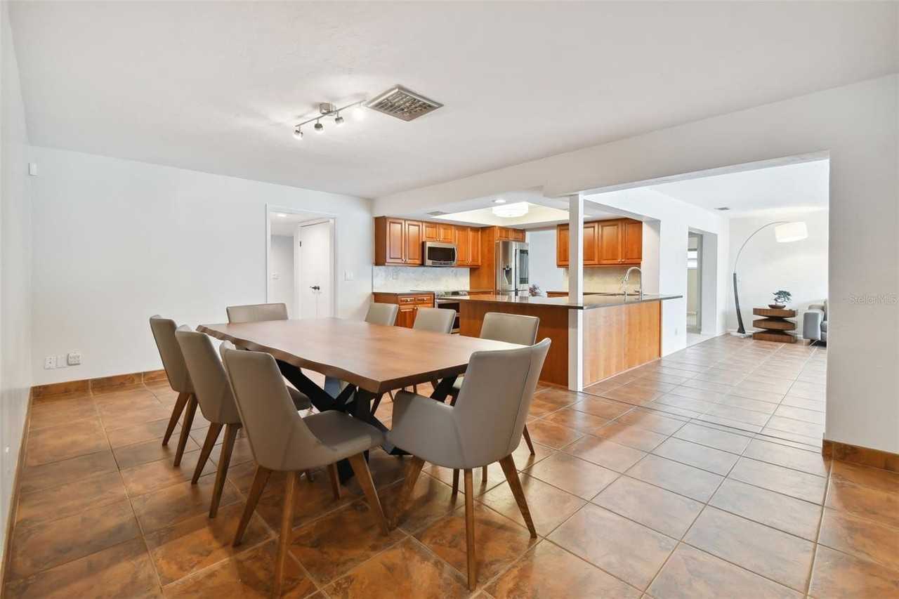 4328 40th St S - Photo 6 of 50