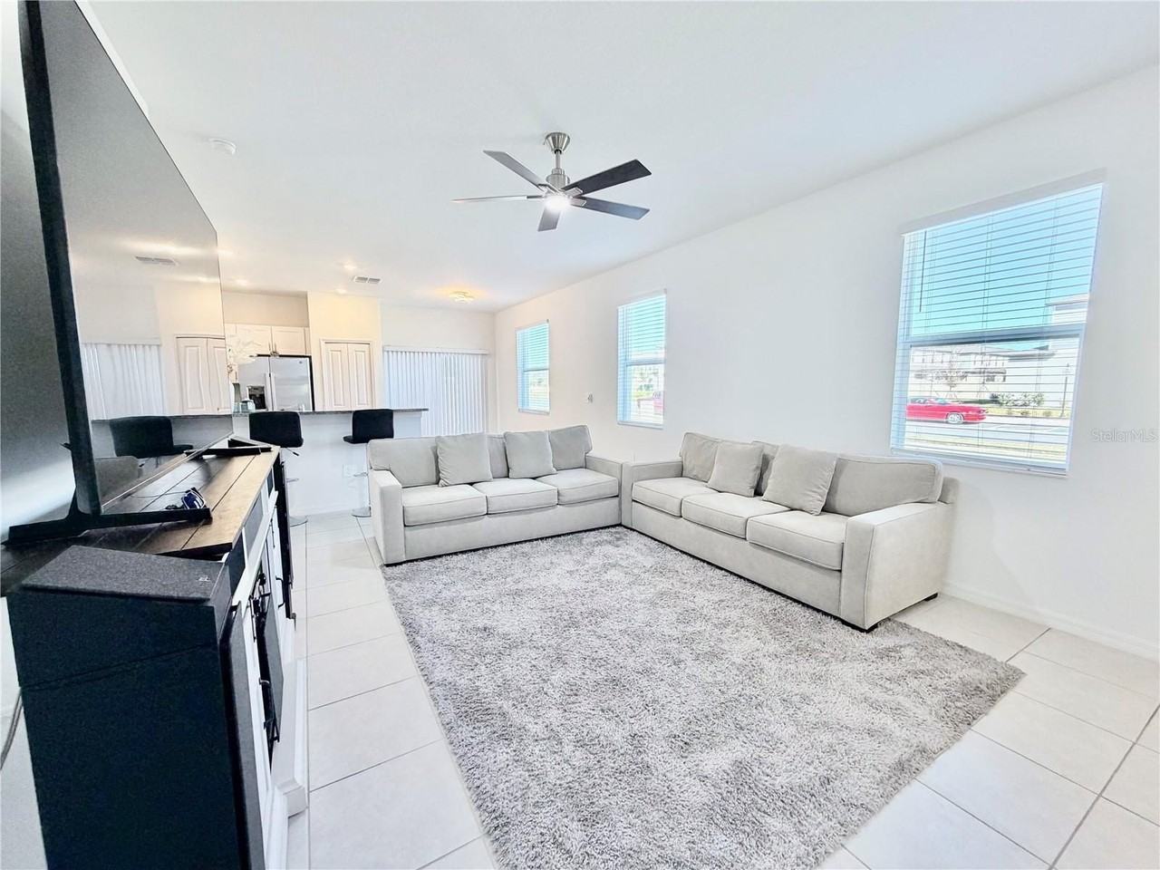 2580 Sunray Venus Way - Photo 4 of 27