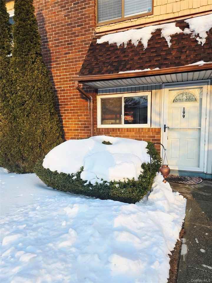 199 Pointe Cir N Unit 199 #199 - Photo 2 of 35