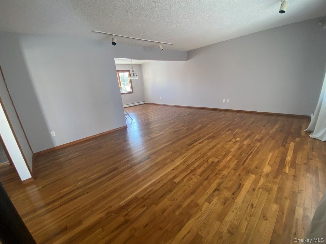 732 3rd St - Photo 6 of 26