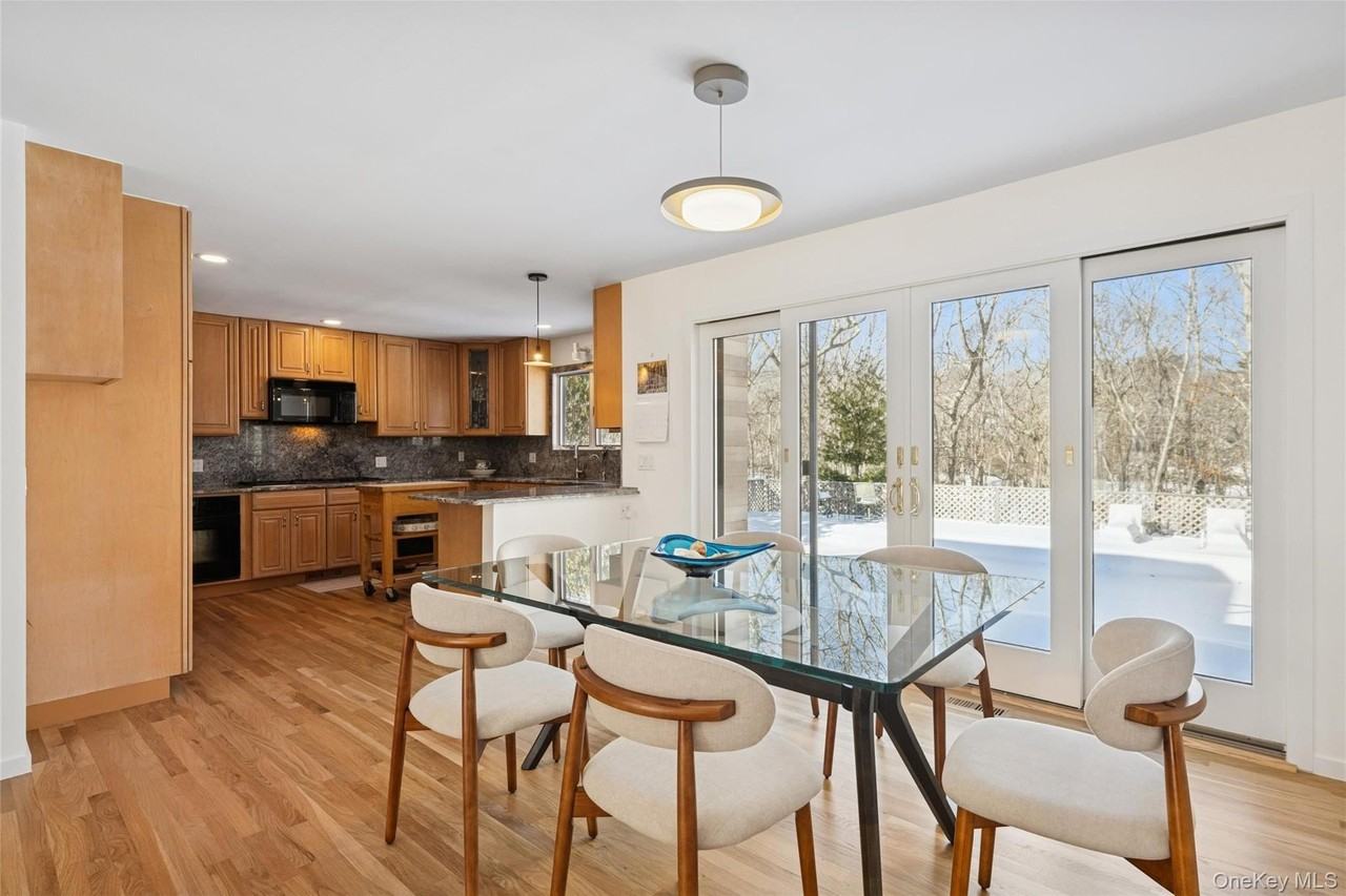 15 Rivers Rd - Photo 4 of 33