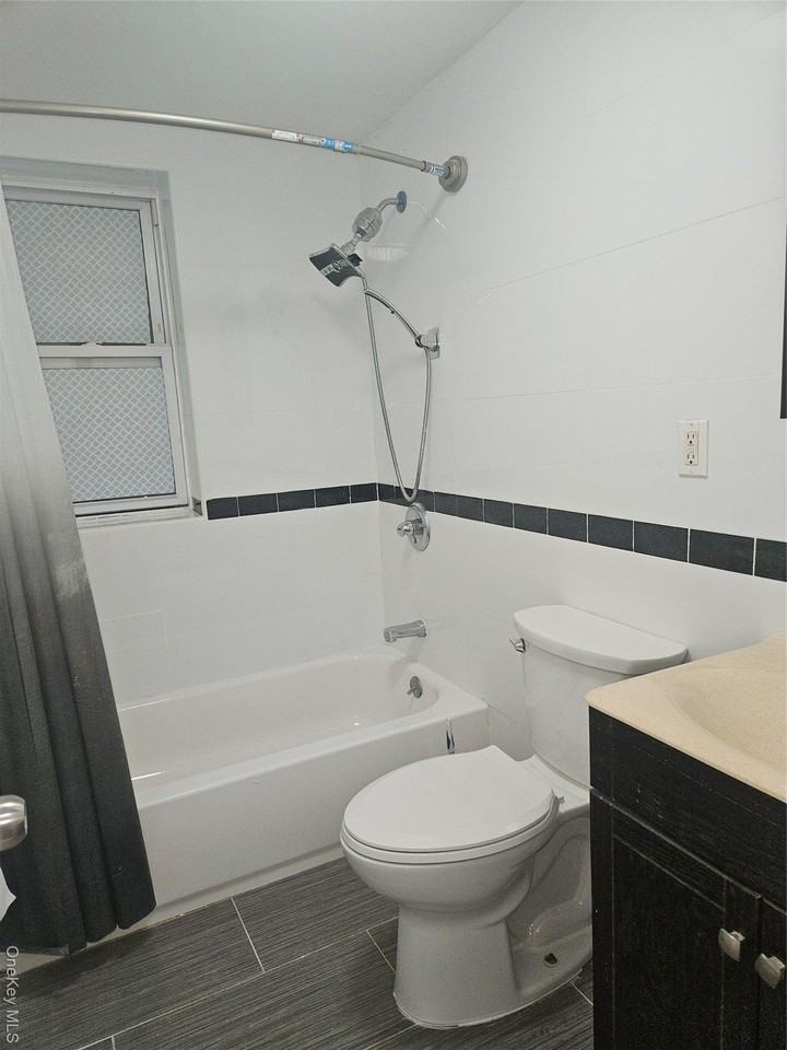 11649 147th St - Photo 3 of 4