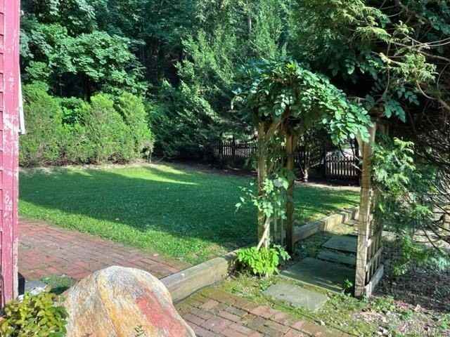 95 E Broadway - Photo 3 of 33