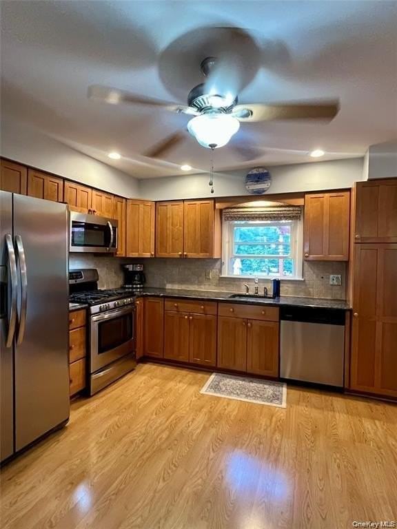 33 Island View Ave - Photo 7 of 23