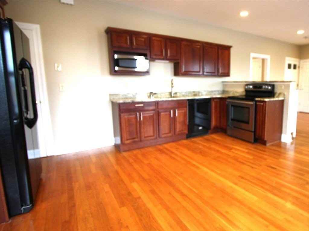 53 E Central St Unit 3 #3 - Photo 3 of 16