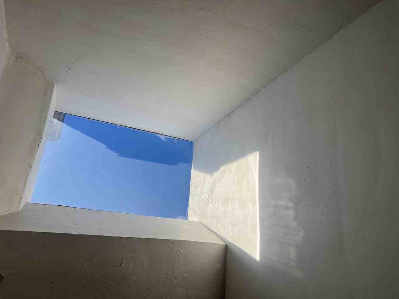 2439 N Francisco Ave Apt 3 #3 - Photo 3 of 14