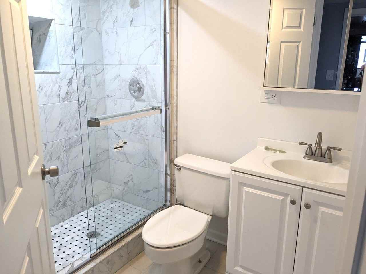 5627 N Campbell Ave Unit G #G - Photo 7 of 8