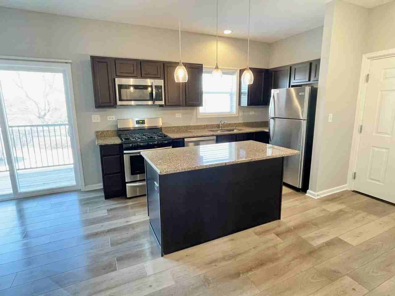 811 E Main St Unit 2c #2C - Photo 2 of 11