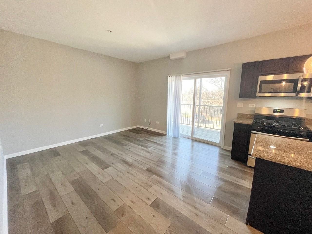 811 E Main St Unit 2c #2C - Photo 5 of 11