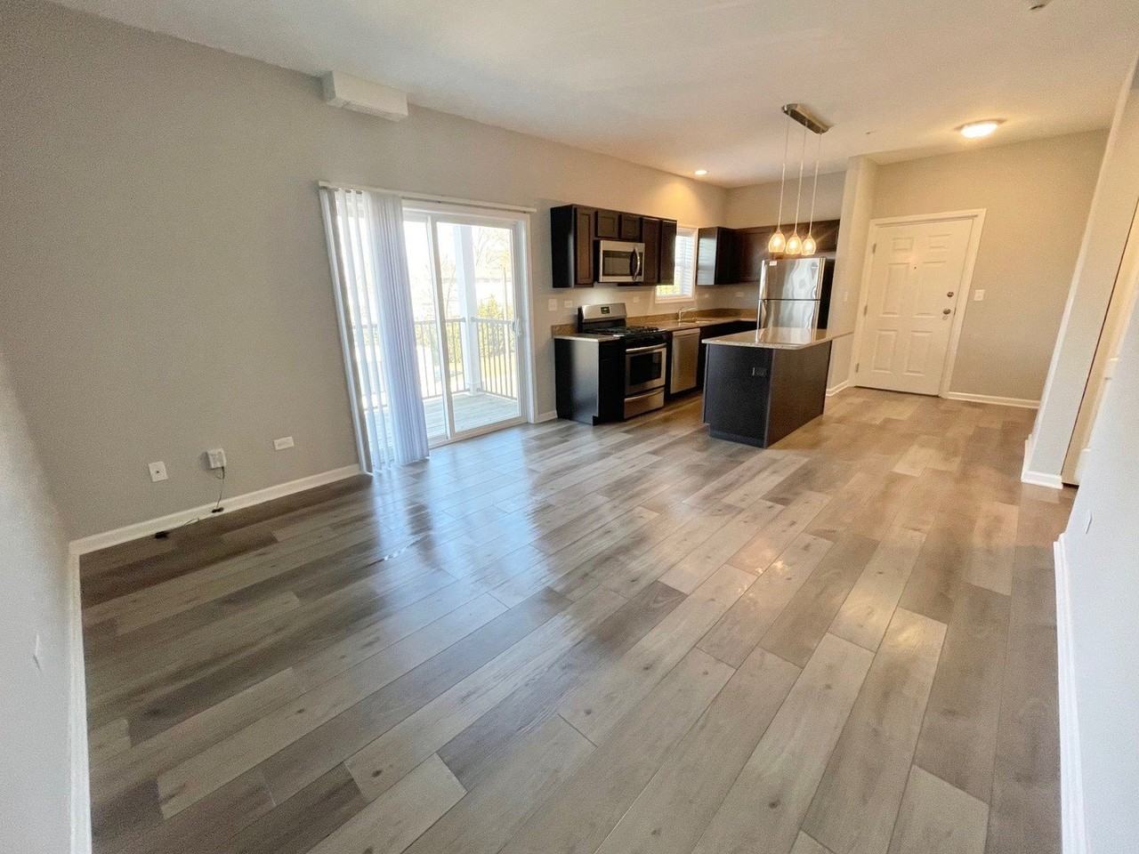 811 E Main St Unit 2c #2C - Photo 6 of 11