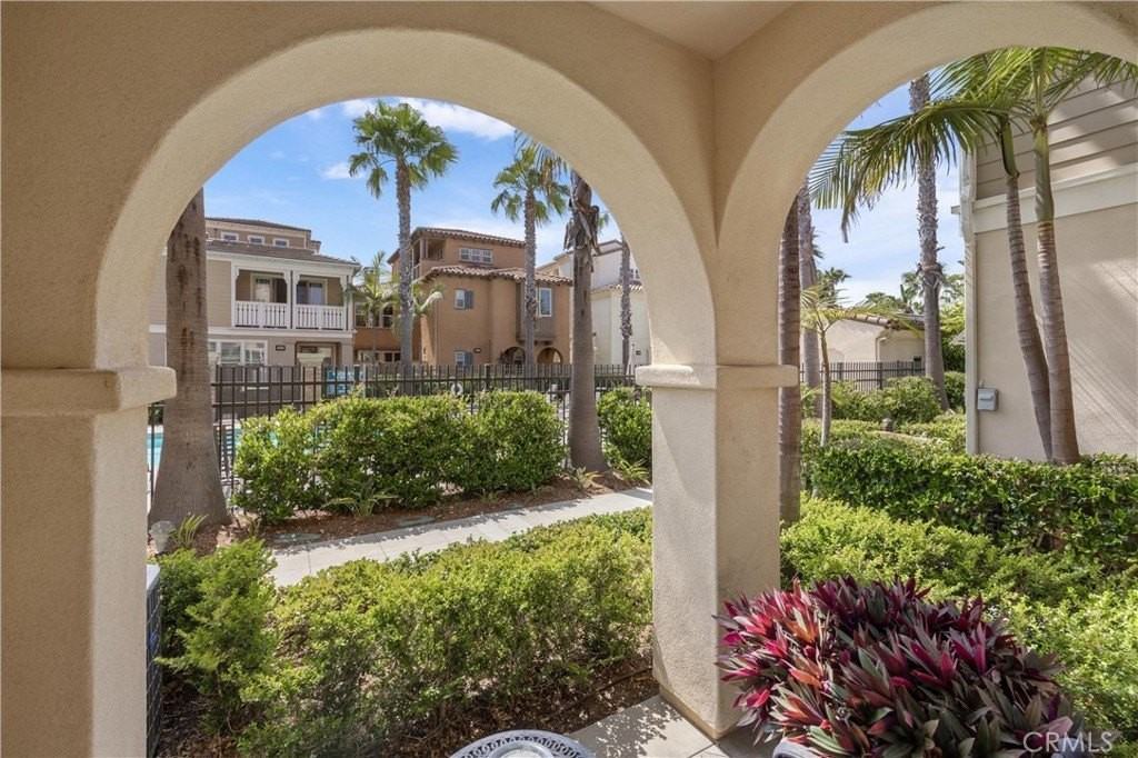 8356 Noelle Dr - Photo 4 of 38