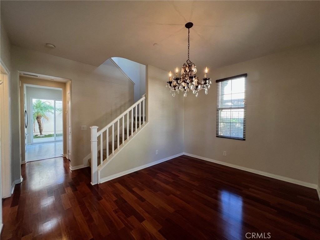 38 Gardenpath - Photo 5 of 31