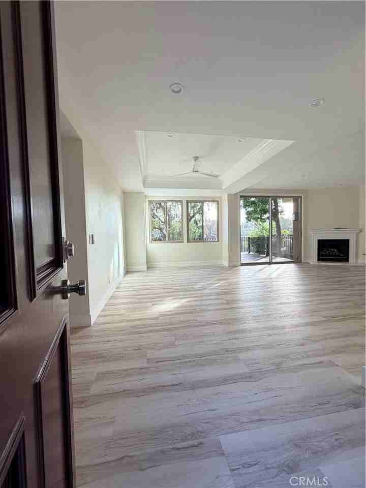 705 Bay Hill Dr - Photo 3 of 35