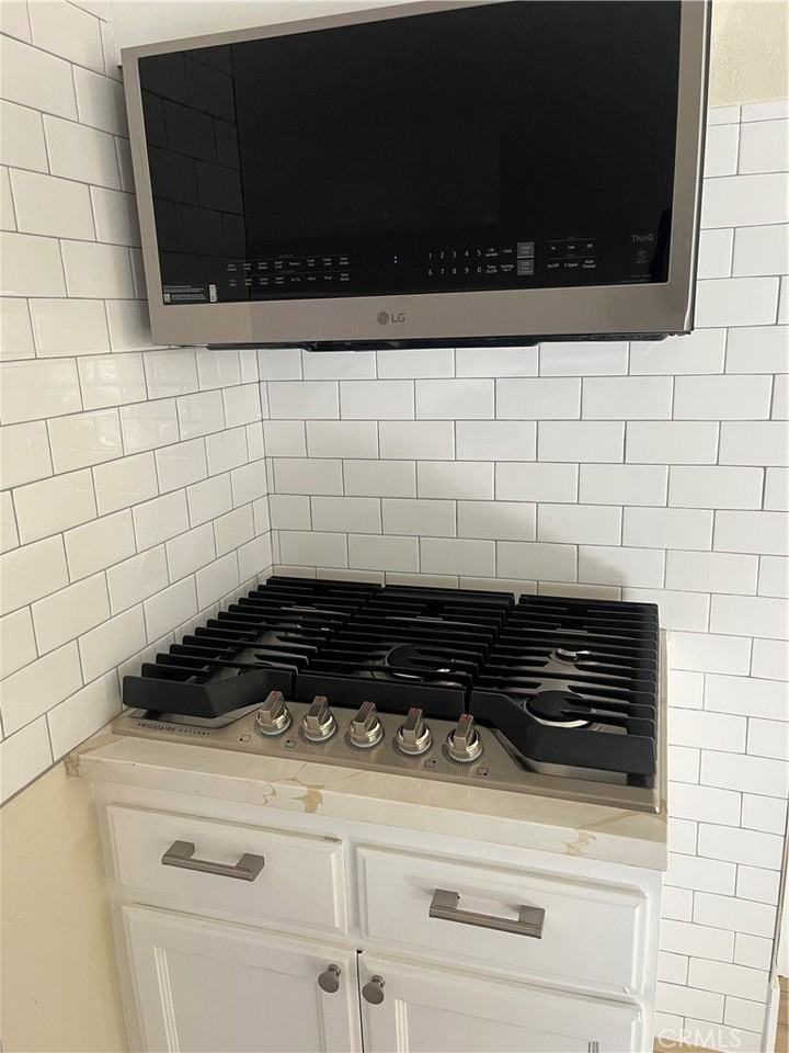 625 Cedar Ave #625-1-2 - Photo 3 of 10