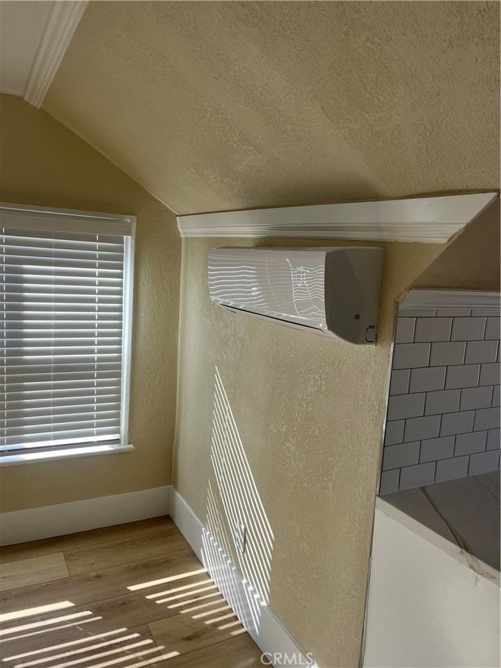 625 Cedar Ave #625-1-2 - Photo 7 of 10