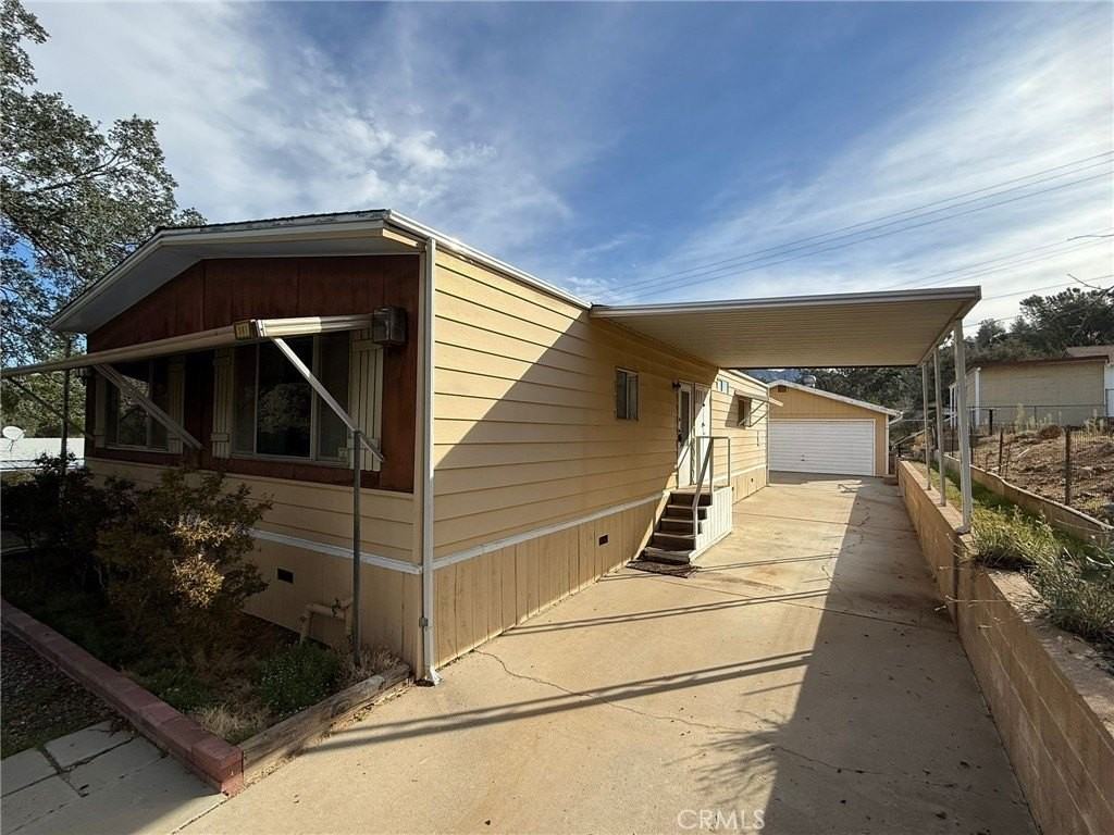 101 Jones St - Photo 2 of 33