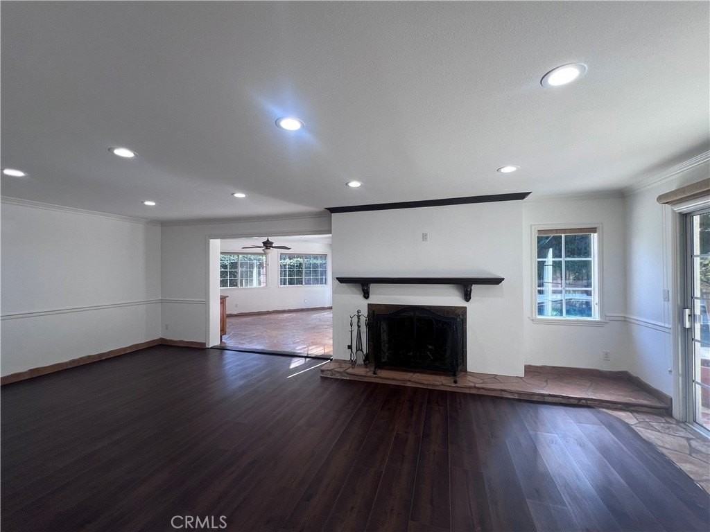 24512 Pat Pl - Photo 4 of 31