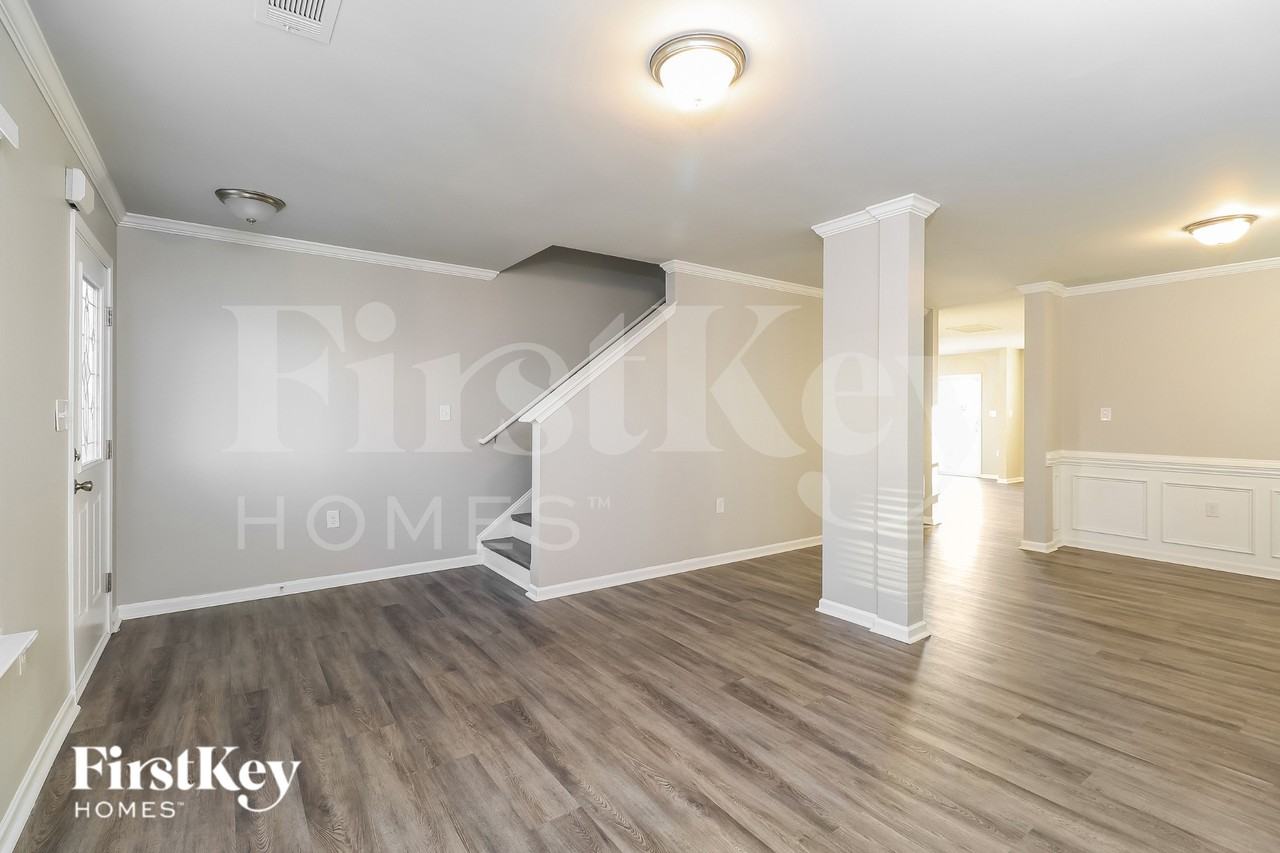 4604 Manchineel Ln - Photo 3 of 19