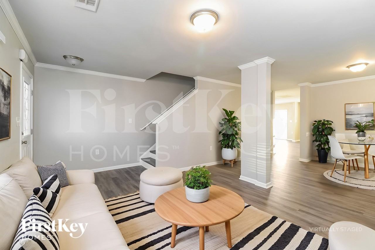 4604 Manchineel Ln - Photo 4 of 19