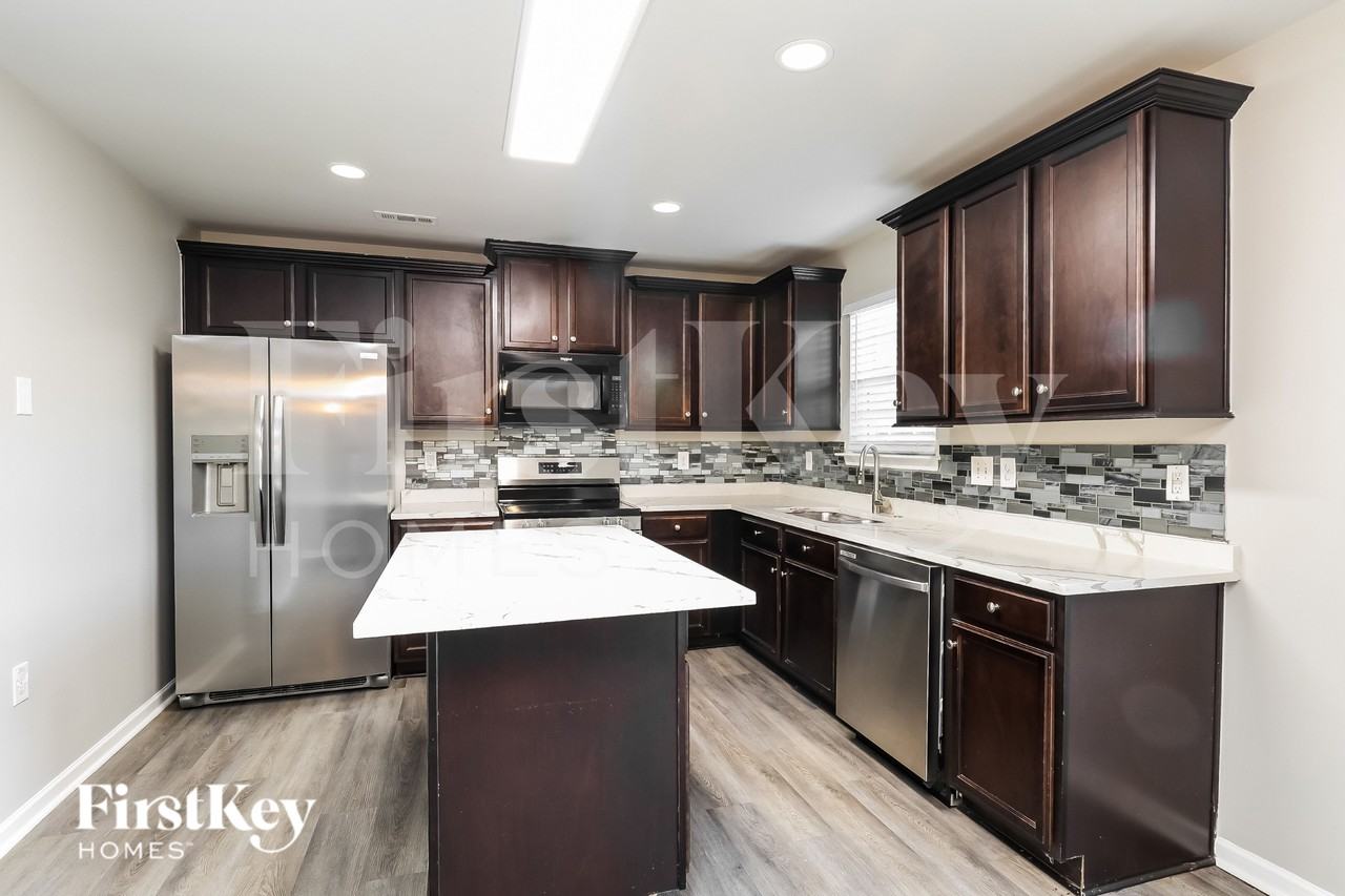 4604 Manchineel Ln - Photo 6 of 19