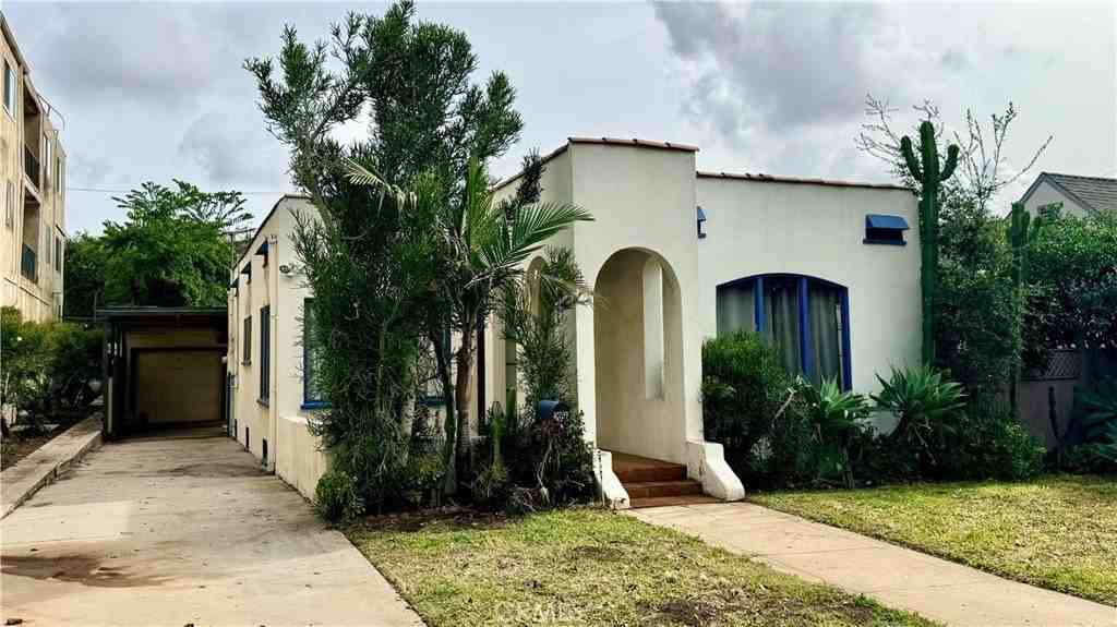 2056 Meridian Ave - Photo 2 of 28