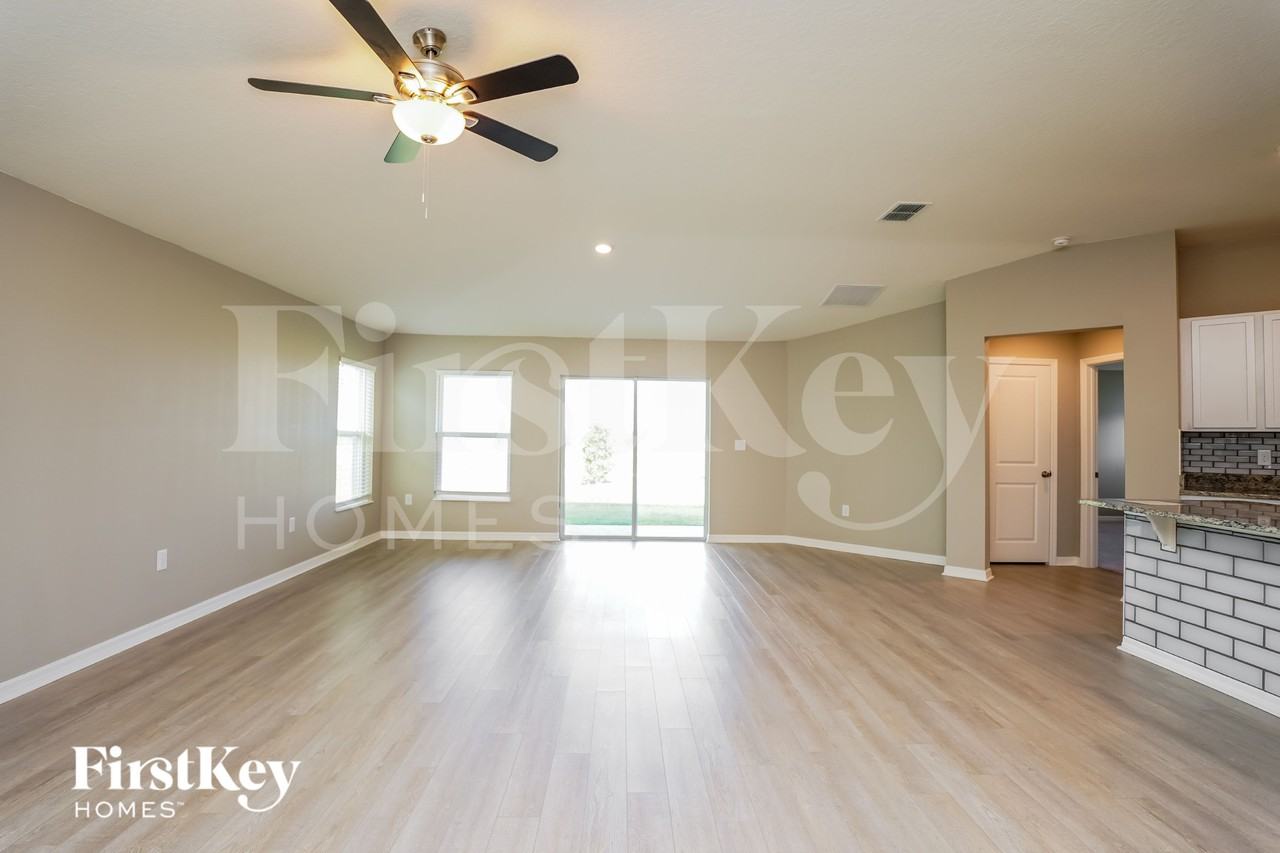 948 Gotthard Pass Dr - Photo 2 of 15