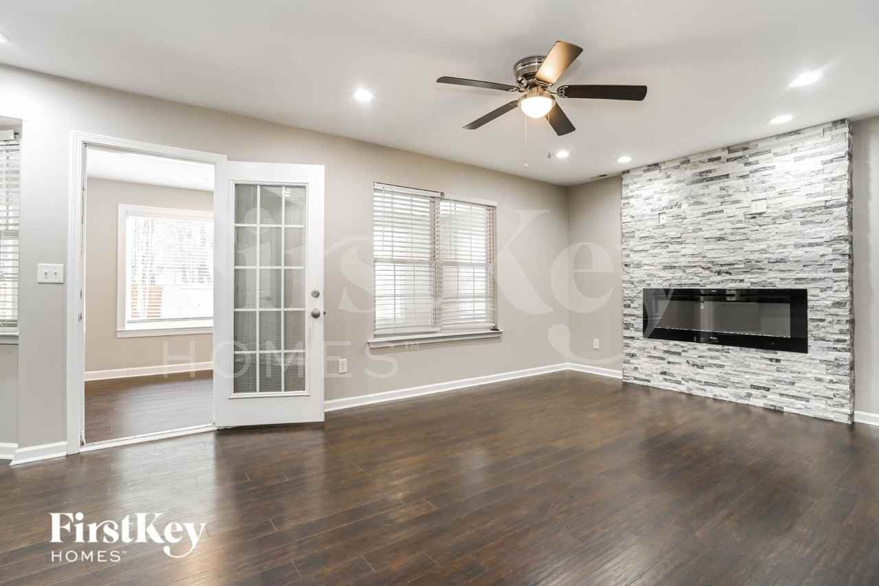 9914 Wild Dogwood Ct - Photo 3 of 19