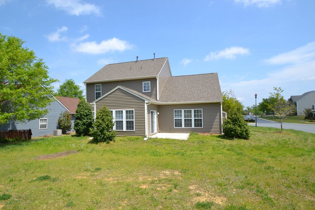 4156 Autumn Cove Dr - Photo 2 of 9