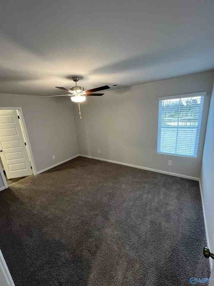 154 Olde Hearth Rd - Photo 5 of 12