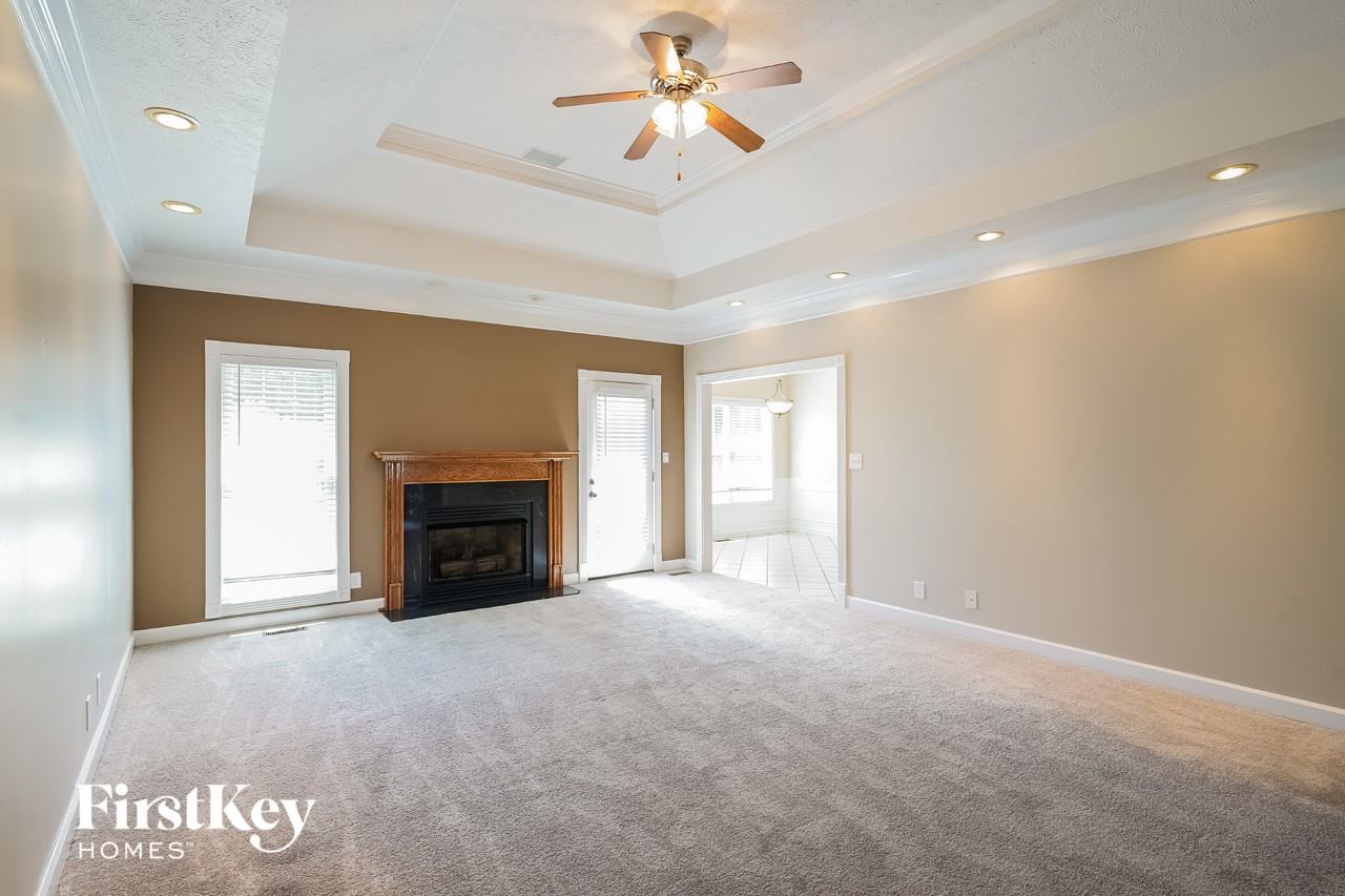 115 Gallant Ct - Photo 2 of 15