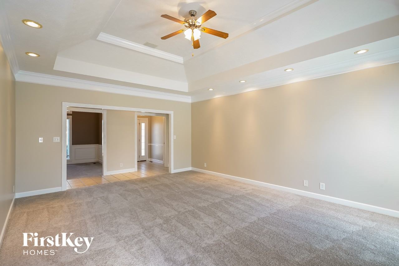 115 Gallant Ct - Photo 6 of 15